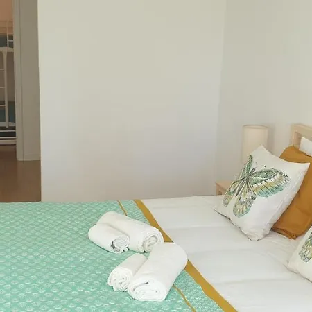 Ferienwohnung 5Min Walk From Subway Station & Free Parking Lissabon Exterior foto