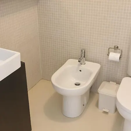 Ferienwohnung 5Min Walk From Subway Station & Free Parking Lissabon Exterior foto