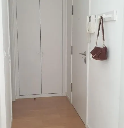 Ferienwohnung 5Min Walk From Subway Station & Free Parking Lissabon Exterior foto
